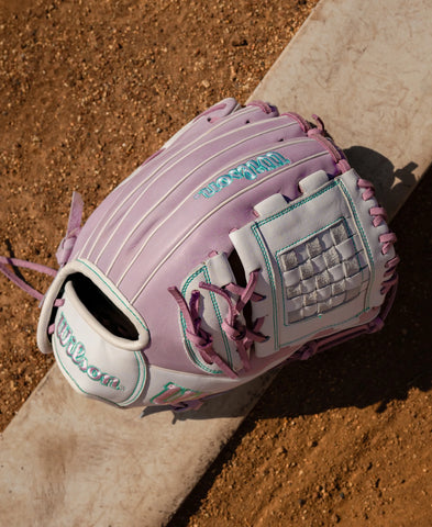 WILSON 2027 A1000® P12 12” FASTPITCH SOFTBALL PITCHER'S GLOVE