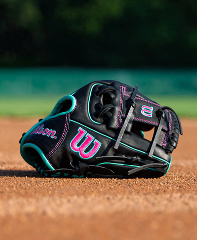 WILSON 2027 A700® 11.25” INFIELD BASEBALL GLOVE