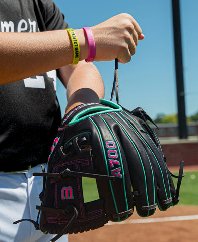 WILSON 2027 A700® 11.25” INFIELD BASEBALL GLOVE