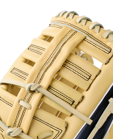 WILSON 2027 A700® 12” OUTFIELD BASEBALL GLOVE