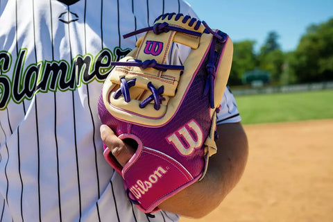 2027 WILSON A2000® 1720SS 11.5” LEADOFF COLLECTION INFIELD BASEBALL GLOVE