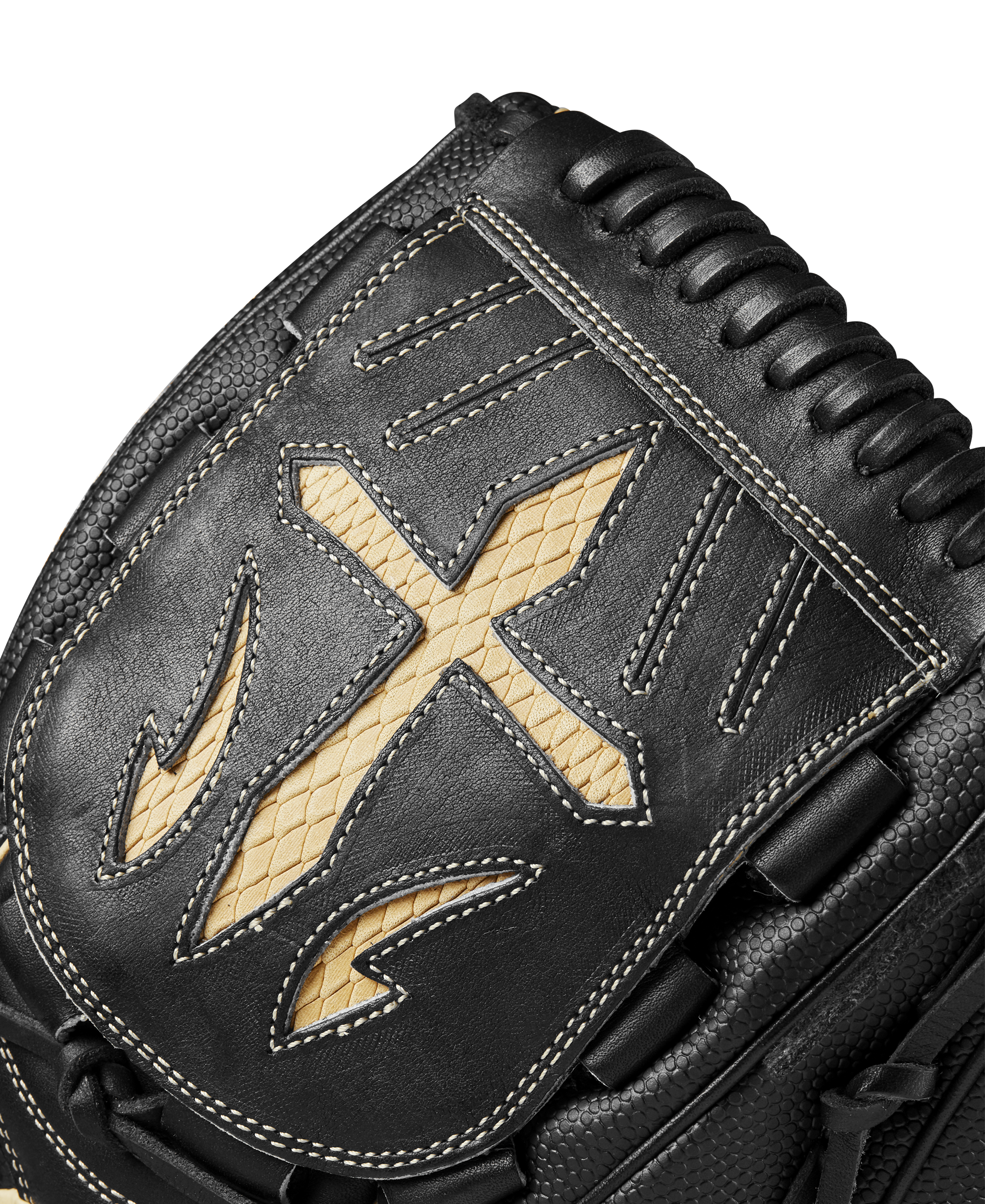 WILSON 2024 A2000 B23SS 12” PITCHER’S BASEBALL GLOVE