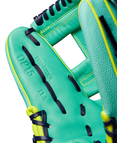 WILSON FALL 2024 A2000® DP15SS 11.5” INFIELD BASEBALL GLOVE