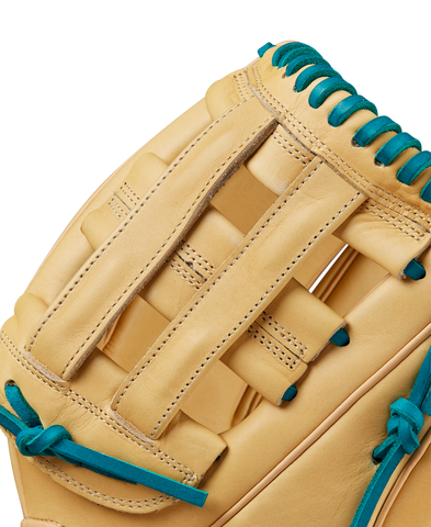 WILSON 2024-2025 A1000® DW5 12” INFIELD BASEBALL GLOVE