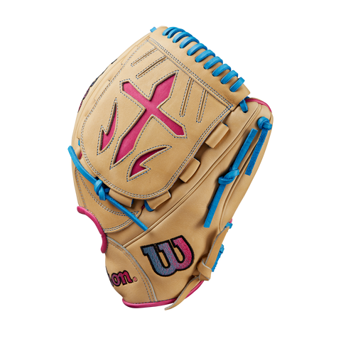 WILSON A2000 B23 BASEBALL GLOVE- GLOVE OF THE MONTH AUGUST 2024