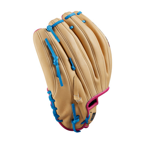 WILSON A2000 B23 BASEBALL GLOVE- GLOVE OF THE MONTH AUGUST 2024