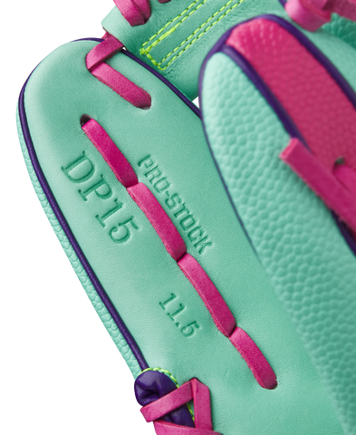 WILSON FALL 2025 A2000® DP15SS 11.5” INFIELD BASEBALL GLOVE