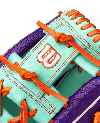 WILSON A2000 1975 GLOVE OF THE MONTH APRIL 2025