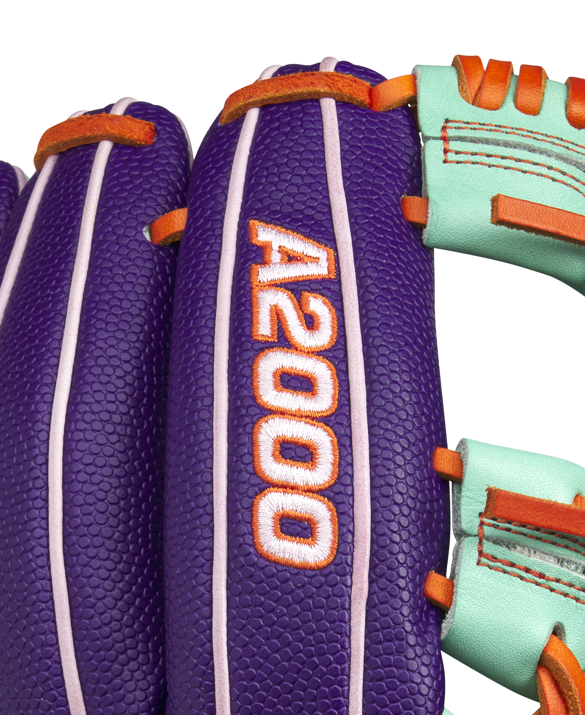 WILSON A2000 1975 GLOVE OF THE MONTH APRIL 2025