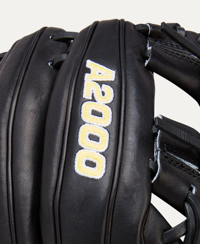 WILSON 2026 A2000® CLASSIC SERIES 1788 11.25” INFIELD BASEBALL GLOVE