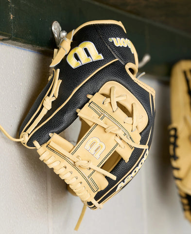 WILSON 2026 A2000® CLASSIC SERIES 1786 11.5” INFIELD BASEBALL GLOVE