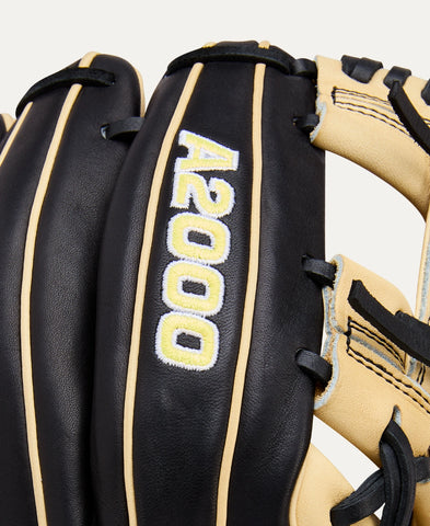 WILSON 2026 A2000® CLASSIC SERIES 1786 11.5” INFIELD BASEBALL GLOVE