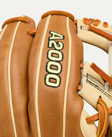 WILSON 2026 A2000® CLASSIC SERIES 1786 11.5” INFIELD BASEBALL GLOVE