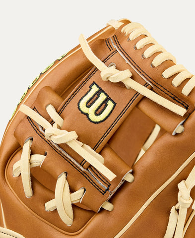 WILSON 2026 A2000® CLASSIC SERIES DP15 11.5” INFIELD GLOVE