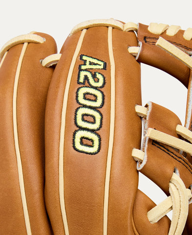 WILSON 2026 A2000® CLASSIC SERIES DP15 11.5” INFIELD GLOVE