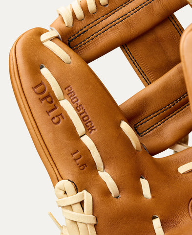 WILSON 2026 A2000® CLASSIC SERIES DP15 11.5” INFIELD GLOVE
