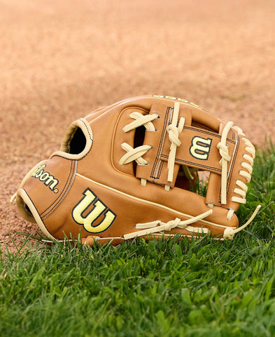 WILSON 2026 A2000® CLASSIC SERIES DP15 11.5” INFIELD GLOVE