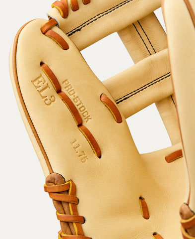 WILSON 2026 A2000® CLASSIC SERIES EL3 11.75” INFIELD GLOVE
