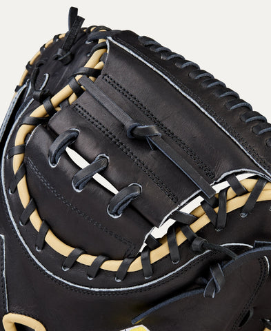 WILSON 2026 A2000® CLASSIC SERIES 1734 34” CATCHER'S MITT