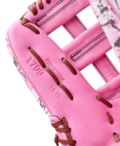 WILSON A2000 SC1777SS SEPTEMBER GLOVE OF THE MONTH 12.75" OUTFIELD GLOVE
