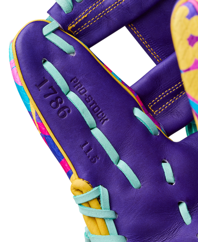 WILSON A2000 1786 JANUARY 2026 GLOVE OF THE MONTH 11.5" INFIELD GLOVE