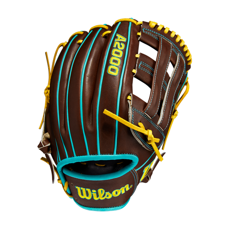 Wilson 2022 A2000 1799 12.75 Outfield Baseball Glove